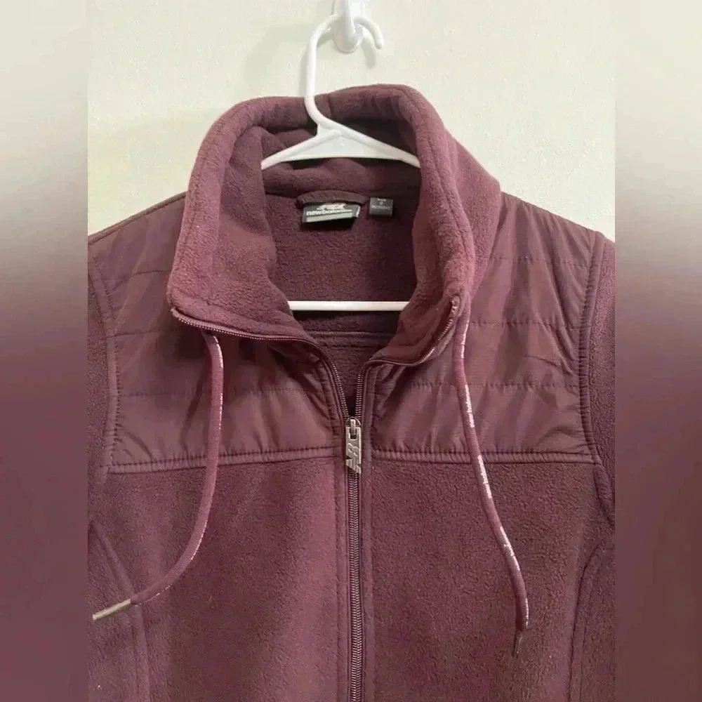 New Balance -‎ Women’s Maroon Zip-Up Fleece - Outdoors - Hiking - Size Small - Picture 3 of 10